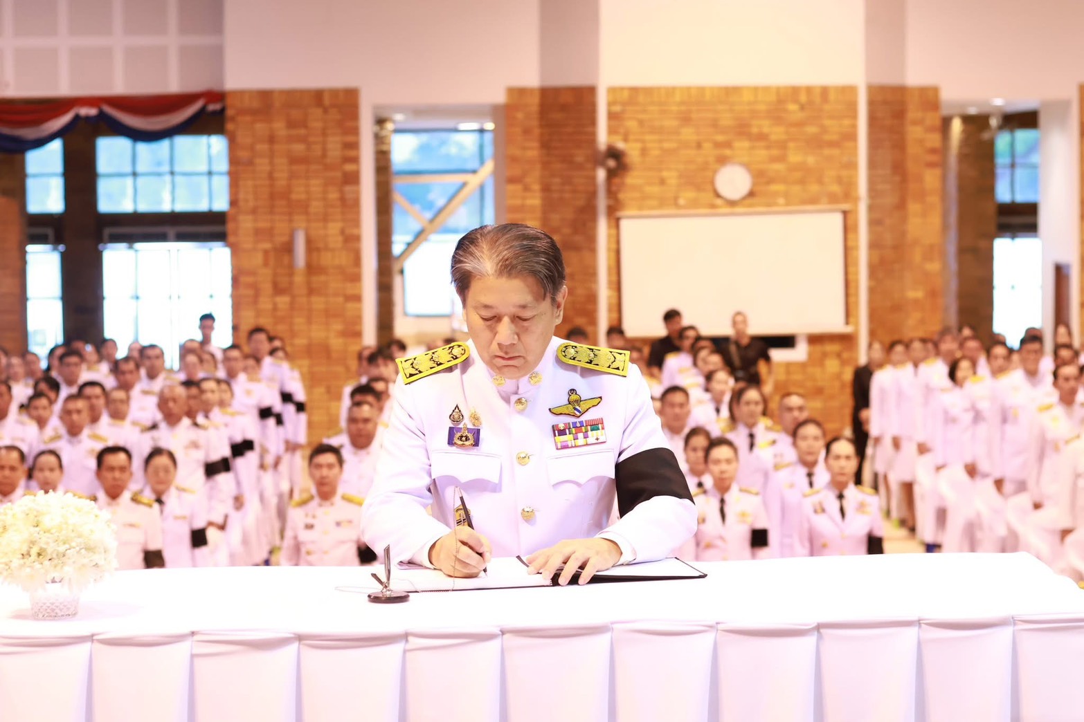 title - ส.ป.ก.จันทบุรี ร่วมพิธีถวายน้ำสรงพระศพ เบื้องหน้าพระรูปสมเด็จพระเจ้าลูกเธอเจ้าฟ้าพัชรกิติยาภา นเรนทิราเทพยวดี กรมหลวงราชสาริณีสิริพัชร มหาวัชรราชธิดา